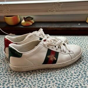 Gucci Women’s Ace Sneakers with Bee